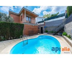 CHALET CON PISCINA EN LA ZONA LA MOLASA EN TEIÀ