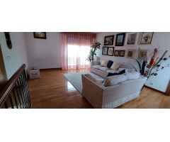 VENTA DE ÁTICO/DÚPLEX EN ZAMORA ZONA TRES CRUCES, 4 DORMITORIOS, 3 BAÑOS, TRASTERO Y GARAJE DOBLE.