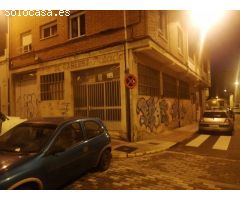 LOCAL COMERCIAL CON GARAJE, APTO COMO ALMACEN,