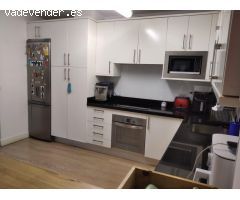 VENTA CASA ADOSADA 3 PLANTAS ZONA CASCO ANTIGUO. 4 DORMITORIOS, 4 BAÑOS Y GARAJE