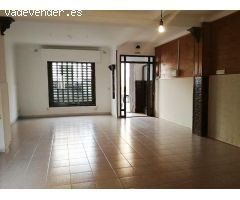 SE VENDE LOCAL COMERCIAL DE 170 MTS2 CERCA AYUNTAMIENTO 110.000 EUROS