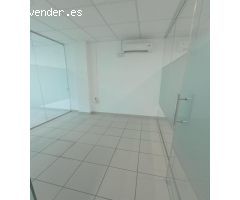 SE ALQUILA LOCAL COMERCIAL DE 70 MTS EN POLIGONO INDUSTRIAL DE TORREVIEJA