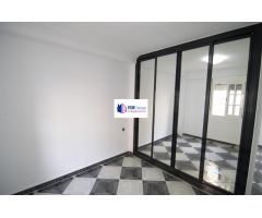 Piso en Alquiler en Los Sevillanos, Sevilla