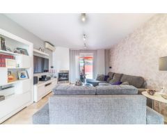 Chalet en Venta en Montequinto, Sevilla