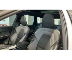 Volvo XC 60 2.0 B4 D PLUS DARK AUTO 197 CV de 2023 con 30.417 Km por 52.500 EUR. en A Coruna