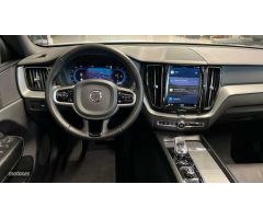 Volvo XC 60 2.0 B4 D PLUS DARK AUTO 197 CV de 2023 con 30.417 Km por 52.500 EUR. en A Coruna
