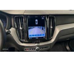 Volvo XC 60 2.0 B4 D PLUS DARK AUTO 197 CV de 2023 con 30.417 Km por 52.500 EUR. en A Coruna