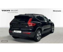 Volvo XC40 2.0 B3 PLUS DARK AUTO 163 CV de 2023 con 25.765 Km por 37.500 EUR. en A Coruna