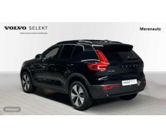 Volvo XC40 2.0 B3 PLUS DARK AUTO 163 CV de 2023 con 25.765 Km por 37.500 EUR. en A Coruna