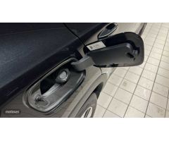 Volvo XC40 2.0 B3 PLUS DARK AUTO 163 CV de 2023 con 25.765 Km por 37.500 EUR. en A Coruna