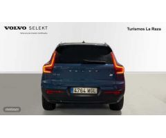 Volvo XC40 RECHARGE ELECTRICO PURO ULTIMATE 231CV de 2023 con 10.543 Km por 44.900 EUR. en Sevilla