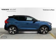 Volvo XC40 RECHARGE ELECTRICO PURO ULTIMATE 231CV de 2023 con 10.543 Km por 44.900 EUR. en Sevilla