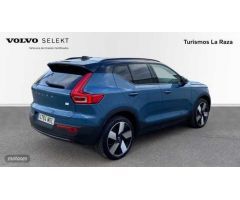 Volvo XC40 RECHARGE ELECTRICO PURO ULTIMATE 231CV de 2023 con 10.543 Km por 44.900 EUR. en Sevilla