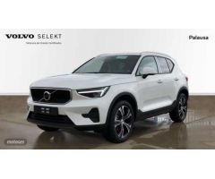 Volvo XC40 2.0 B3 CORE AUTO 5P de 2024 con 5 Km por 36.995 EUR. en Valladolid