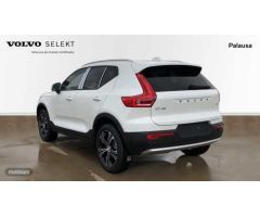Volvo XC40 2.0 B3 CORE AUTO 5P de 2024 con 5 Km por 36.995 EUR. en Valladolid