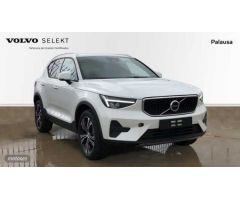 Volvo XC40 2.0 B3 CORE AUTO 5P de 2024 con 5 Km por 36.995 EUR. en Valladolid