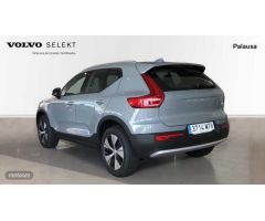 Volvo XC40 Core, B3 Mild Hybrid, Gasolina de 2024 con 1 Km por 33.995 EUR. en Valladolid