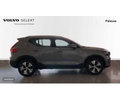 Volvo XC40 Core, B3 Mild Hybrid, Gasolina de 2024 con 1 Km por 33.995 EUR. en Valladolid