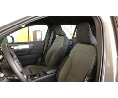 Volvo XC40 Core, B3 Mild Hybrid, Gasolina de 2024 con 1 Km por 33.995 EUR. en Valladolid