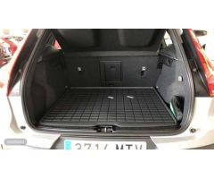 Volvo XC40 Core, B3 Mild Hybrid, Gasolina de 2024 con 1 Km por 33.995 EUR. en Valladolid
