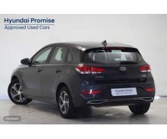 Hyundai i30 1.0 TGDI Klass LR 48V 120 de 2024 con 15.357 Km por 21.900 EUR. en Cadiz