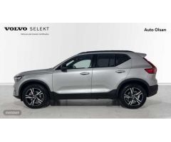 Volvo XC40 Plus, B4 Mild Hybrid, Gasolina, Dark de 2024 con 6.000 Km por 42.900 EUR. en Burgos