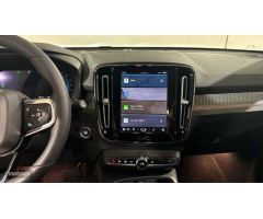 Volvo XC40 Plus, B4 Mild Hybrid, Gasolina, Dark de 2024 con 6.000 Km por 42.900 EUR. en Burgos