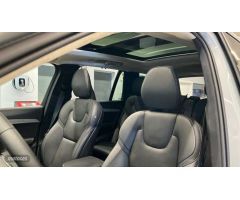 Volvo XC 90 2.0 T8 AWD ULTIMATE DARK RECHARGE AUTO 455 CV 7 Plazas de 2024 con 10.455 Km por 71.900