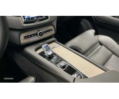 Volvo XC 90 2.0 T8 AWD ULTIMATE DARK RECHARGE AUTO 455 CV 7 Plazas de 2024 con 10.455 Km por 71.900