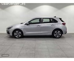 Hyundai i30 1.0 TGDI Klass 48V 100 de 2024 con 12 Km por 24.000 EUR. en Barcelona