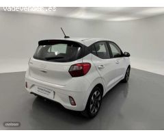 Hyundai i10 1.0 MPI Klass de 2023 con 10.100 Km por 14.900 EUR. en Barcelona