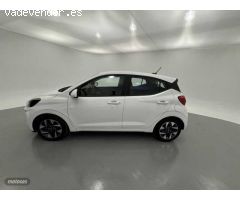 Hyundai i10 1.0 MPI Klass de 2023 con 10.100 Km por 14.900 EUR. en Barcelona