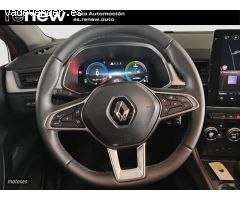 Renault Captur TECHNO E-TECH de 2023 con 22.600 Km por 24.900 EUR. en Madrid