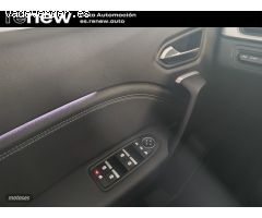 Renault Captur TECHNO E-TECH de 2023 con 22.600 Km por 24.900 EUR. en Madrid