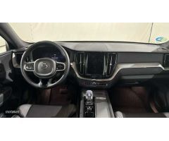 Volvo XC 60 Plus, B4 AWD Mild Hybrid, Diesel, Dark de 2024 con 11.500 Km por 49.500 EUR. en Burgos