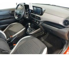 Hyundai i10 1.0 MPI Klass de 2021 con 12.560 Km por 13.600 EUR. en Almeria