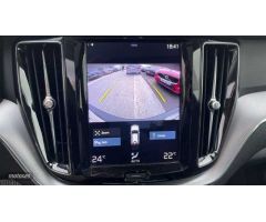 Volvo XC 60 2.0 B4 D MOMENTUM AUTO 4WD 197 5P de 2020 con 52.763 Km por 35.500 EUR. en Madrid