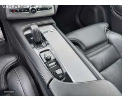Volvo XC 90 B5 (D5) AWD R-Design 7 asientos de 2019 con 104.002 Km por 46.900 EUR. en Badajoz