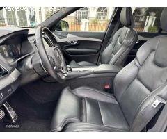 Volvo XC 90 B5 (D5) AWD R-Design 7 asientos de 2019 con 104.002 Km por 46.900 EUR. en Badajoz