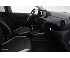 Hyundai i10 1.0 MPI Klass de 2024 con 9.332 Km por 14.900 EUR. en Valencia