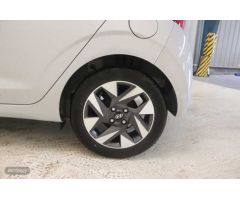 Hyundai i10 1.0 MPI Klass de 2024 con 14.114 Km por 14.900 EUR. en Valencia