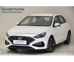 Hyundai i30 1.5 DPI Klass SLX 110 de 2024 con 5.221 Km por 19.600 EUR. en Alicante