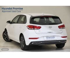 Hyundai i30 1.5 DPI Klass SLX 110 de 2024 con 5.221 Km por 19.600 EUR. en Alicante