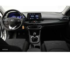 Hyundai i30 1.5 DPI Klass SLX 110 de 2024 con 5.221 Km por 19.600 EUR. en Alicante