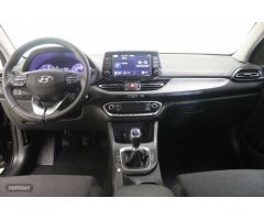 Hyundai i30 1.5 DPI Klass SLX 110 de 2024 con 12.091 Km por 19.600 EUR. en Alicante