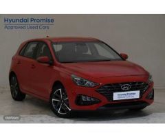 Hyundai i30 1.5 DPI Klass SLX 110 de 2024 con 9.244 Km por 19.600 EUR. en Alicante