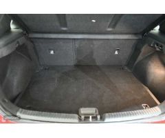 Hyundai i30 1.5 DPI Klass SLX 110 de 2024 con 9.244 Km por 19.600 EUR. en Alicante