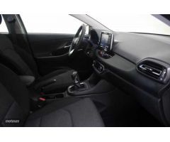 Hyundai i30 1.5 DPI Klass SLX 110 de 2024 con 10.950 Km por 19.600 EUR. en Alicante