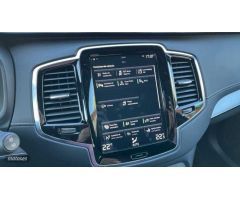 Volvo XC 90 2.0 B5 D R-DESIGN AWD AUTO 235 5P 7 Plazas de 2023 con 11.970 Km por 74.900 EUR. en Zamo