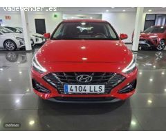 Hyundai i30 1.0 TGDI 48V Tecno de 2020 con 77.900 Km por 17.990 EUR. en Madrid